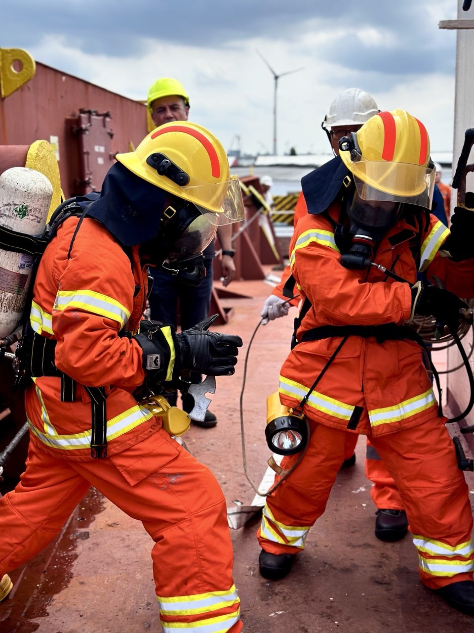 FEUERTRUPP · TEAM